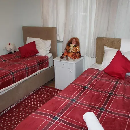 Apartament Two Bedroom Flat In The Garden At The Bosphorus *