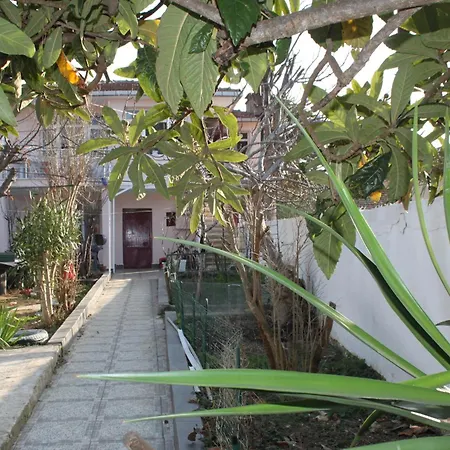 Two Bedroom Flat In The Garden At The Bosphorus Apartament *