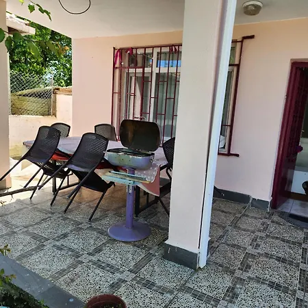 Two Bedroom Flat In The Garden At The Bosphorus Apartament *