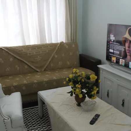 Apartament Two Bedroom Flat In The Garden At The Bosphorus Stambuł