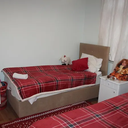 Apartament Two Bedroom Flat In The Garden At The Bosphorus *
