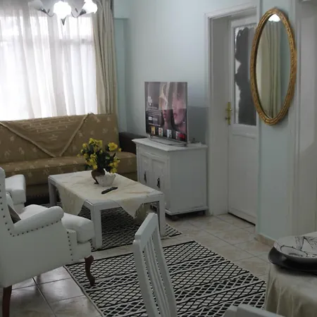 Two Bedroom Flat In The Garden At The Bosphorus Stambuł